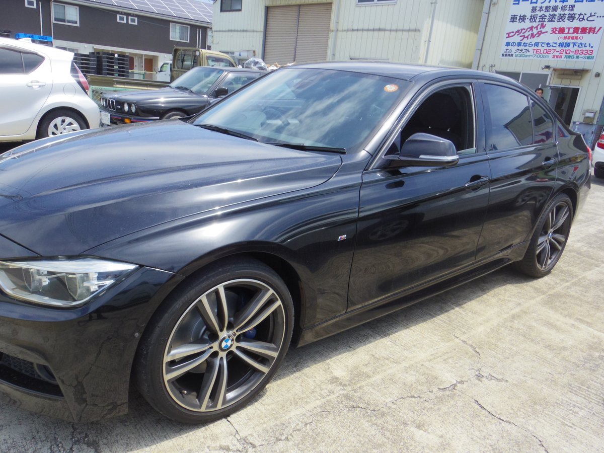 Mkraft_Official's tweet photo. BMW　F30　320i　です。
前回ﾌﾛﾝﾄﾌﾞﾚｰｷを交換されたお客様から
ﾀｲﾔ交換のご依頼でした。
ｺｽﾄﾊﾟﾌｫｰﾏﾝｽに優れたKUMHOをお薦めしましたが
却下されまして．．．。
ﾐｼｭﾗﾝPS4Sにて対応させていただきました。
値上げなどありましたが
お高いです．．．。 https://t.co/U2rtlHmUY0