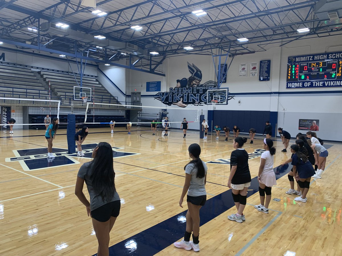 iisdcaldwell's tweet photo. Got to see our freshman in action today at the football and volleyball camps! #AllN #AnchorDown https://t.co/NvE6snd5b2