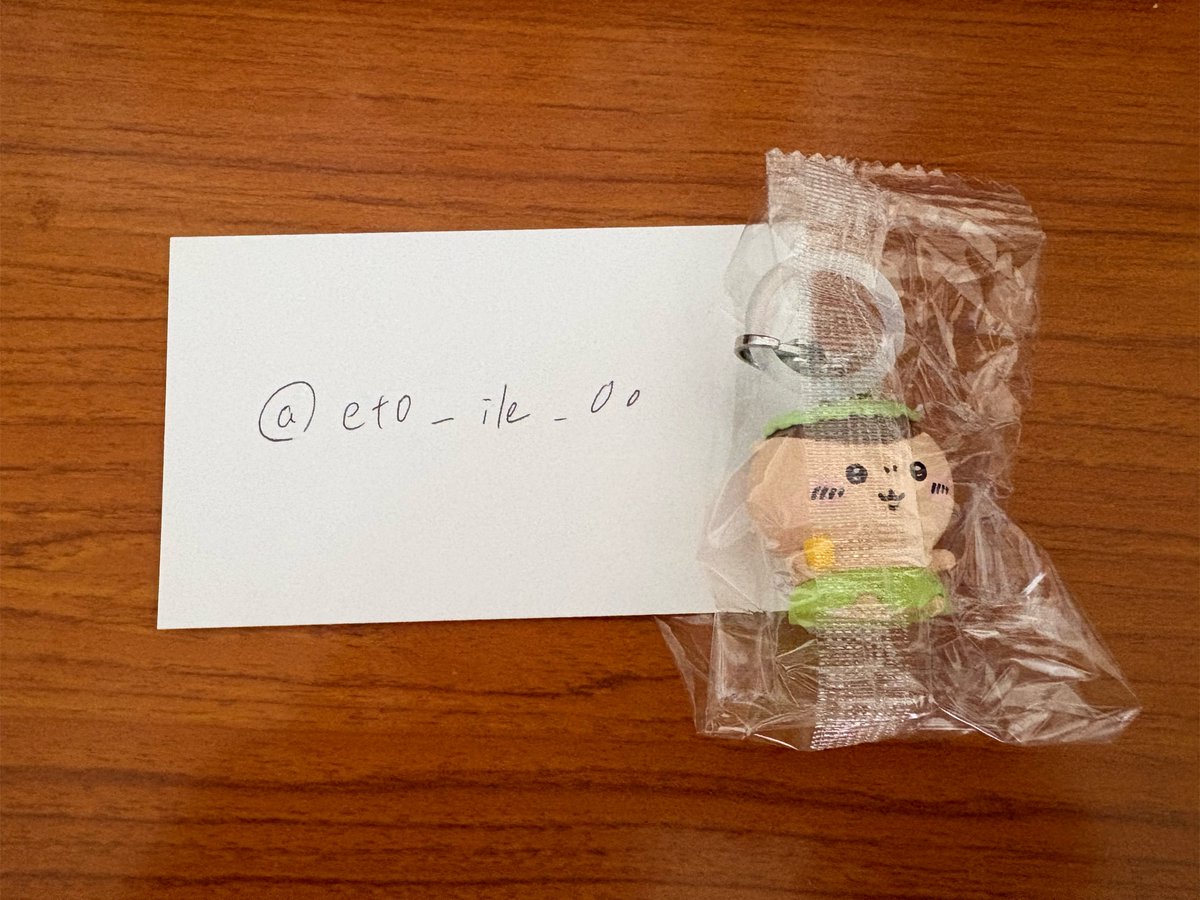eto_ile_0o's tweet photo. 【交換】
ちいかわ 入場者特典 めじるしチャーム
チャームミニフィギュア

譲】くりまんじゅう
求】モモンガ

郵送希望です。
よろしくお願いします🙇‍♀️ https://t.co/m6xF03uptz