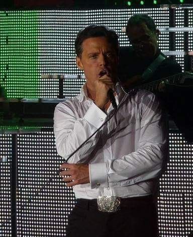 todoxluismiguel's tweet photo. Nos juramos lealtad sin testigos ♫
@lmxlm #LuisMiguel #TXLM #FansClubOficialChile #TXLM38 https://t.co/32gKOcE5Ta