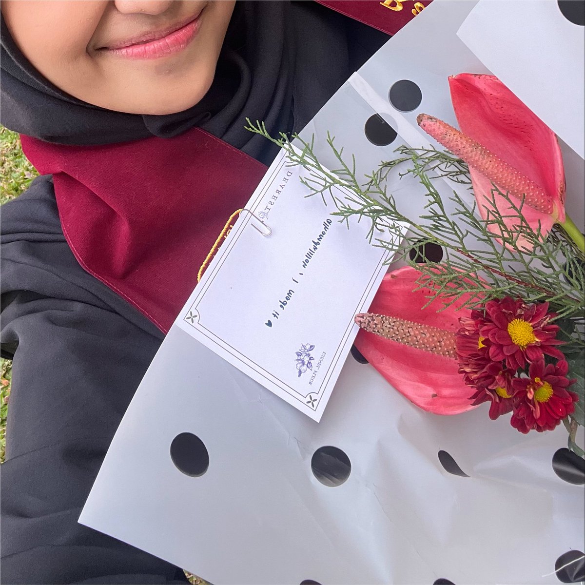 raiinformaticsz's tweet photo. my heart is so full, alhamdulillah 🤍 https://t.co/jgGaFBYNzC