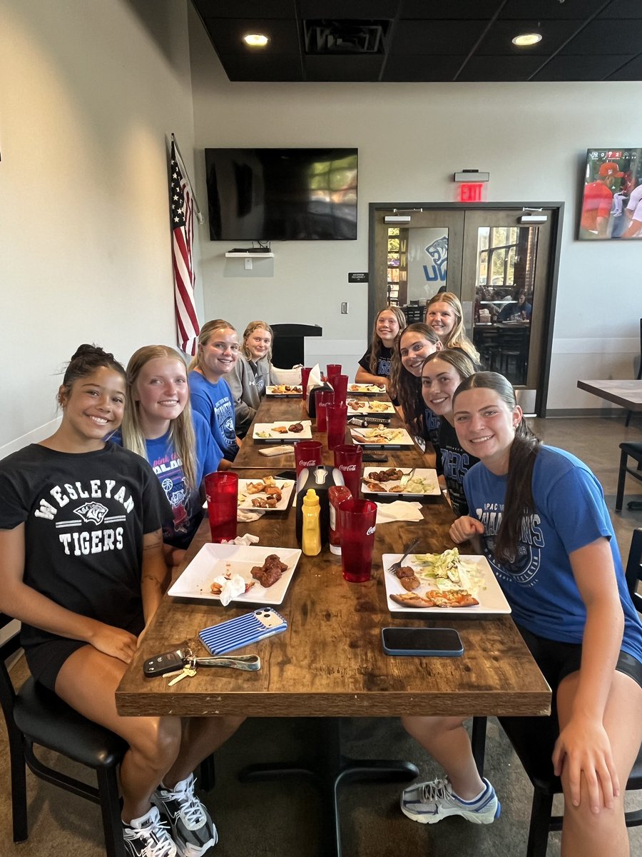 DWTigerWBB's tweet photo. Another successful team camp in the books! 34 teams total - thank you to all the coaches that brought their teams to DWU to compete and get better! We loved having our whole team back for camp to do some team building and workouts! We are excited for our 26-27 squad! #BleedBlue https://t.co/HKtWKAkemN