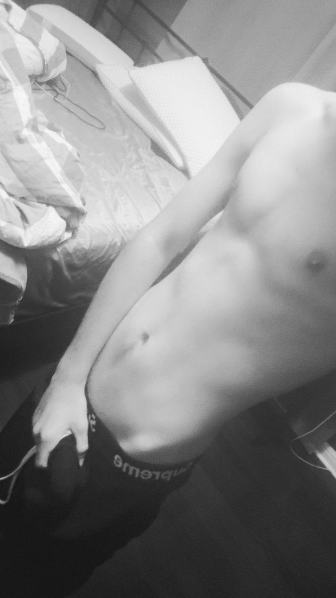 ecoecogtb's tweet photo. zzz😴😴 #nsfwtwt #bwc #horny #discord #esex https://t.co/KJIwgNCr73