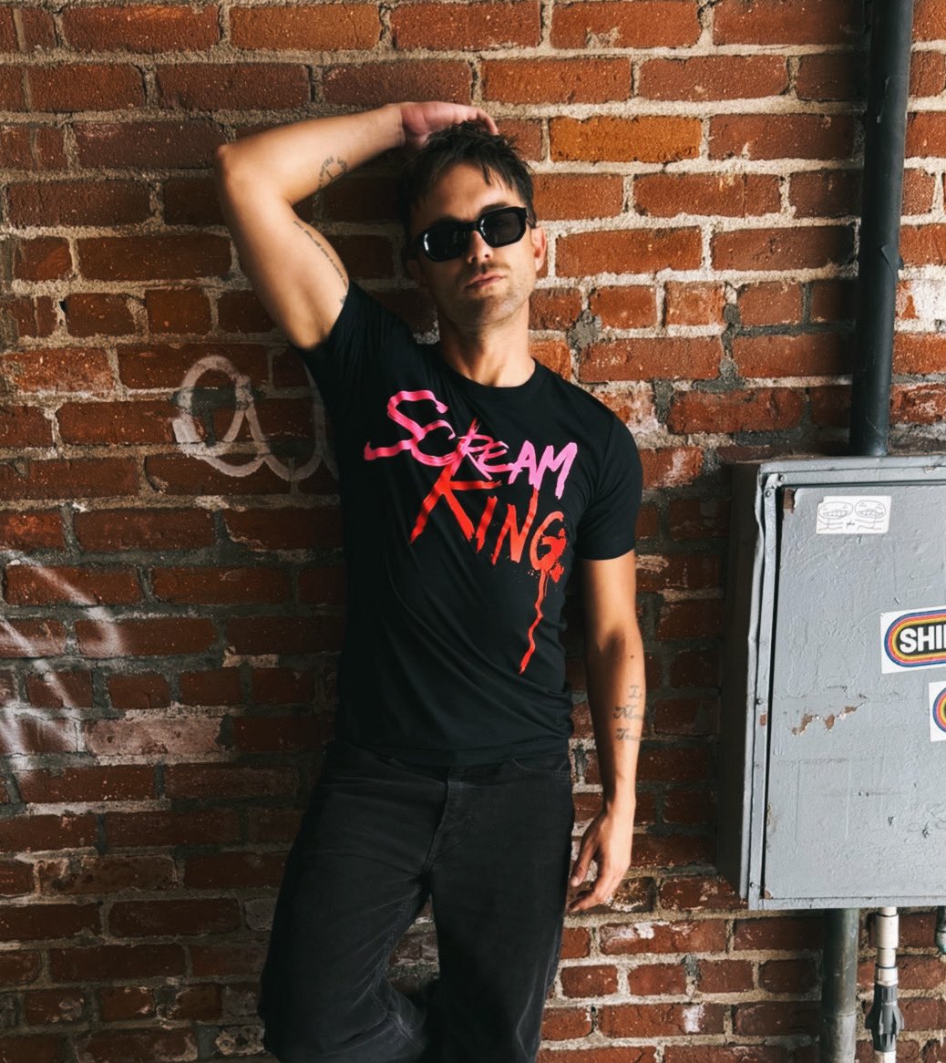 smTownWeirdo's tweet photo. #thomasdekker #screamking #screamqueen https://t.co/DNnVkQ9cjc