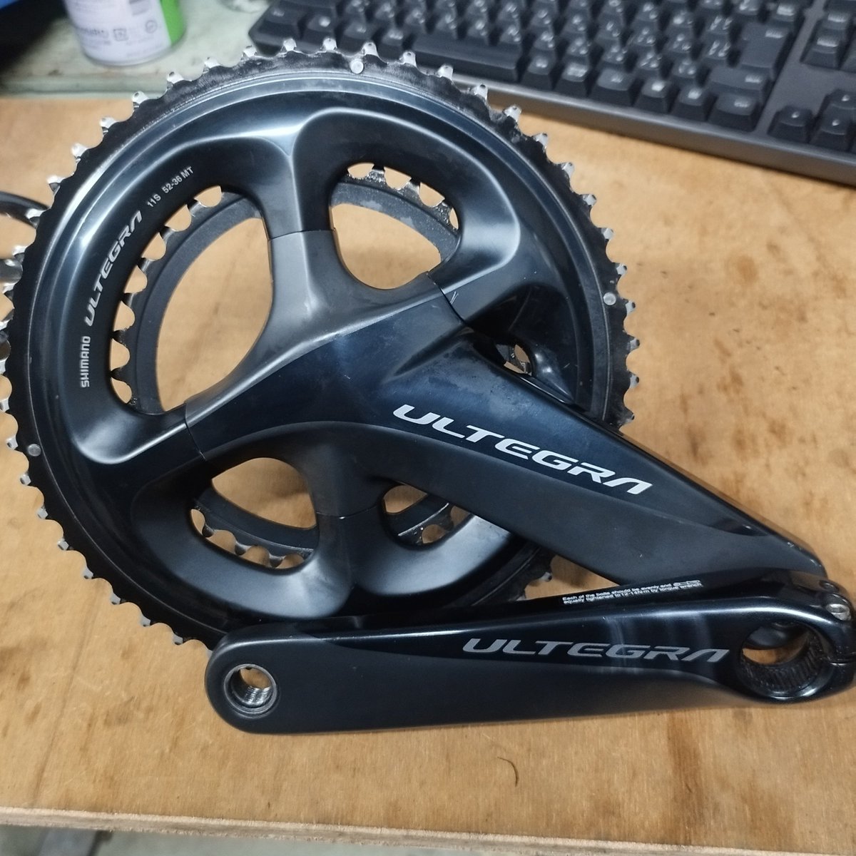 4cc_yz96's tweet photo. アルテグラクランク売ります
FC-8000  170mm　52-36
左クランク4iiiiパワメ
動作良好です
大きい傷は無いですが左クランク一部が少し白くなってます
送料別　３万円
#ロードバイク売ります
#ロードバイクパーツ https://t.co/y2bJLswgp3