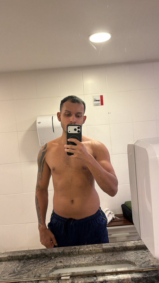 quefaseboy's tweet photo. Bora para +18 horas de plantão https://t.co/AbhoYduacS