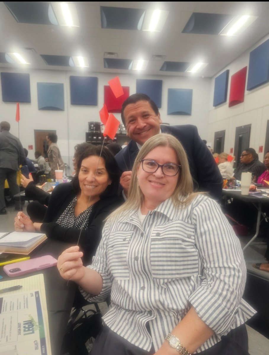 aprinwright's tweet photo. @JuanCordobaDISD @dallasisdpolice #DISDBTA  @dallasisdpolice https://t.co/0Bz12lEECw