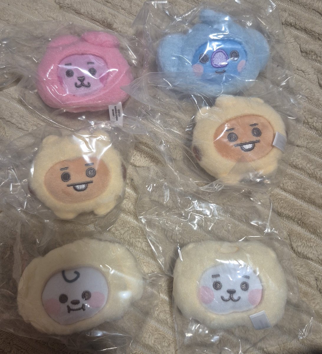 THV_sytn's tweet photo. BT21 ガチャ ぬいぐるみクリップ  交換

譲→写真
求→TATA

KOYA SHOOKY含む方 
まとめて優先

郵送📮
よろしくお願いいたします。 https://t.co/DLgCdurxe3