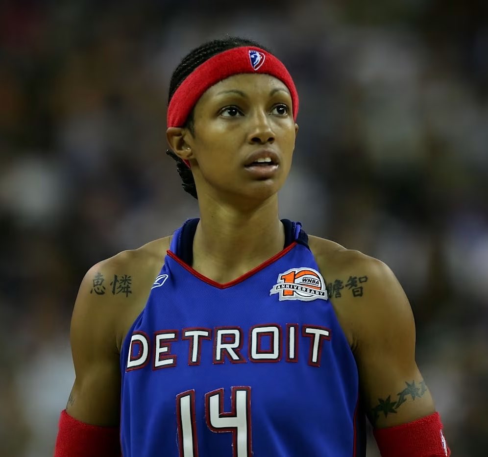 trendyhoopstars's tweet photo. Deanna Nolan accomplished all of this in just nine WNBA seasons:

✨3× WNBA champion
✨WNBA Finals MVP
✨4× WNBA Finals appearances
✨5× WNBA All-Star
✨5× All-WNBA selection
✨5× All-Defensive selection
✨Career playoff averages of (18.1) points, (4.4) rebounds, and (3.4) assists per game