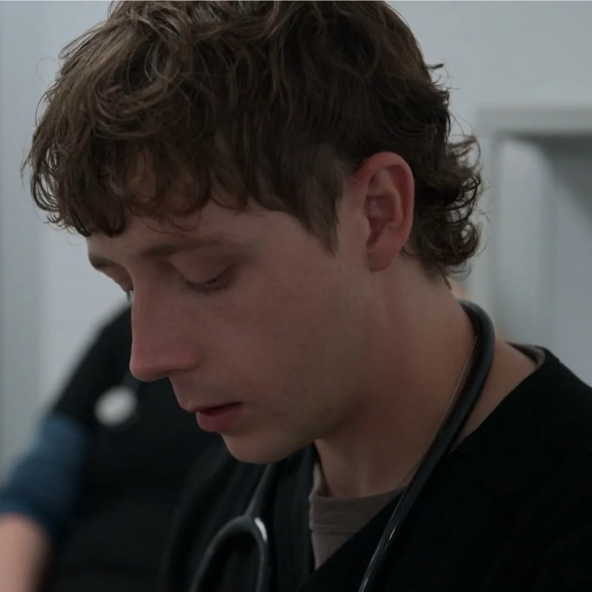 fawnslamb's tweet photo. can we talk about how he has the prettiest side profile ever https://t.co/3F6CHhiCoK