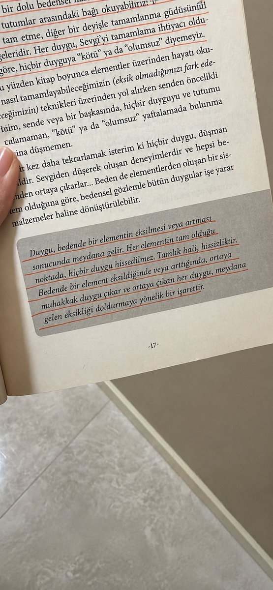 Nurcanilerde's tweet photo. Eksilen ya da artan her şey, bir şey anlatır. İçimizde olan, bedenimizden bağımsız değildir.
Bazen beden, ruhun söyleyemediklerini söyler.🪷 https://t.co/TXatpTCrfw