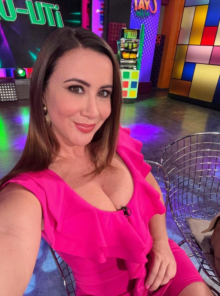 Andrealoza9xb's tweet photo. Ufffff post del día. La buena Mamizel 🥴😋, dejen su reacción y compartan para más, comenten a quien les gustaría ver, participen que luego me quedo con las mismas. https://t.co/aFWcdNWoxJ