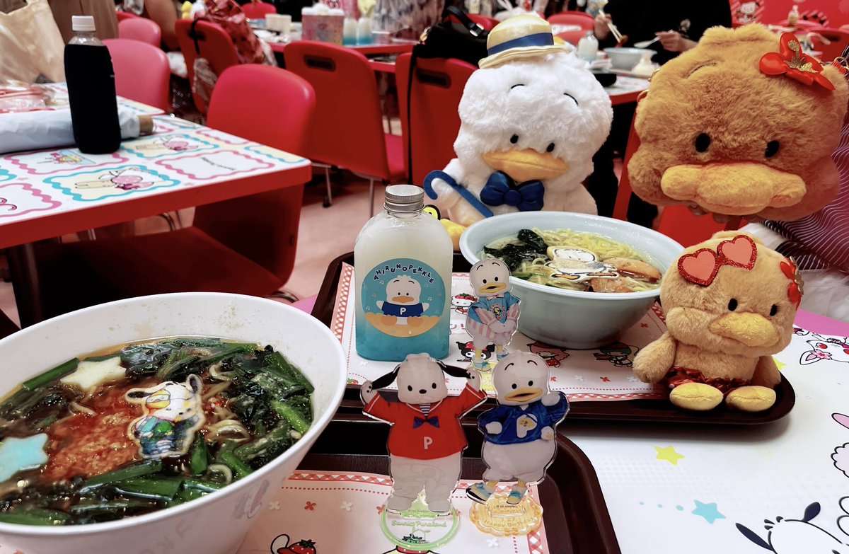 emc_imp8i8's tweet photo. はぴだんぶい愛されリーダー #あひるのペックル お誕生日おめでとう💐💛
今年も当日にお祝いピューロイン✩.*˚
本当に会えなすぎて罪な男さんだけど、可愛くって癒された︎🪿🪄
ぺっちゃんがいてくれるだけで笑顔溢れてるので、これからもペクらしく楽しく過ごせますように🪣💛
2026.07.27 https://t.co/WrmprW34j9