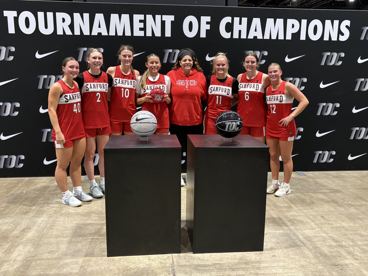 ssahoopsteams's tweet photo. Congrats 🎉 to our 1️⃣7️⃣U White 🗯️squad for going 5️⃣-1️⃣ and winning their division 🏆 of the @niketoc event 🏟️ in Chicago‼️ Well done, ladies!!

The last ride for a number of these athletes that have been a part of our #SanfordFam for years!!

#SanfordSports | #StrongerTogether https://t.co/dijzulKClc