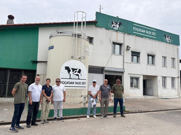 EthanolMagazine's tweet photo. Staff based in the U.S. Grains &amp; Bioproducts Council’s regional office for Europe, the Middle East and Africa (EMEA) recently traveled to Türkiye to assess end-user adoption of U.S. distiller’s dried grains with solubles (DDGS) in cattle diets.

#ethanol  https://t.co/VP9Fh3TlRT https://t.co/7k1hpxcofR