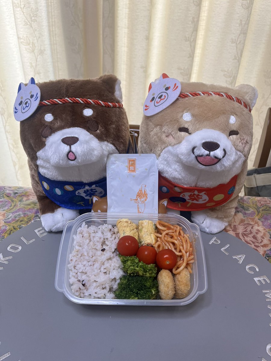 tomozo_p_union's tweet photo. 7月28日
公休日なので妻のお弁当作りからスタート❗️
〜本日のお品書き〜
① 出汁巻玉子
② ブロッコリーカレー炒め
③ ツナマヨフライ(冷凍品)
④ ナポリタンスパゲッティサラダ
⑤ ミニトマト
今回でお弁当作りは終了。
次回は年末。
今日もしっかり完食してね❗️
#手作りお弁当 
#忠犬もちしば https://t.co/tyevXm07BB