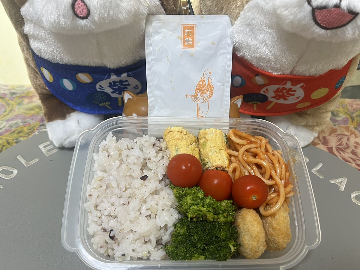 tomozo_p_union's tweet photo. 7月28日
公休日なので妻のお弁当作りからスタート❗️
〜本日のお品書き〜
① 出汁巻玉子
② ブロッコリーカレー炒め
③ ツナマヨフライ(冷凍品)
④ ナポリタンスパゲッティサラダ
⑤ ミニトマト
今回でお弁当作りは終了。
次回は年末。
今日もしっかり完食してね❗️
#手作りお弁当 
#忠犬もちしば https://t.co/tyevXm07BB
