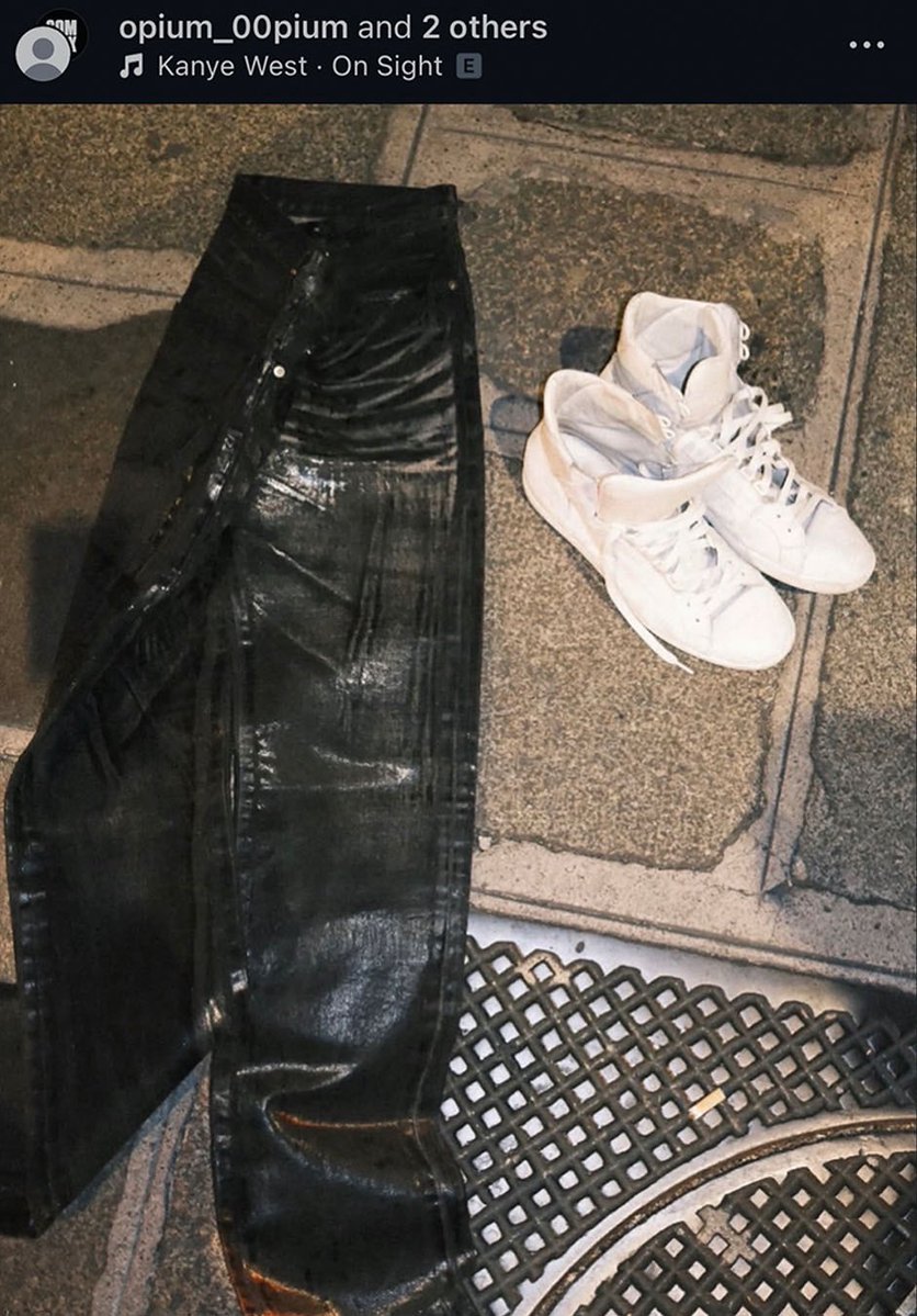 SosaKubrick's tweet photo. carti just like us fr https://t.co/d6s7UInb02