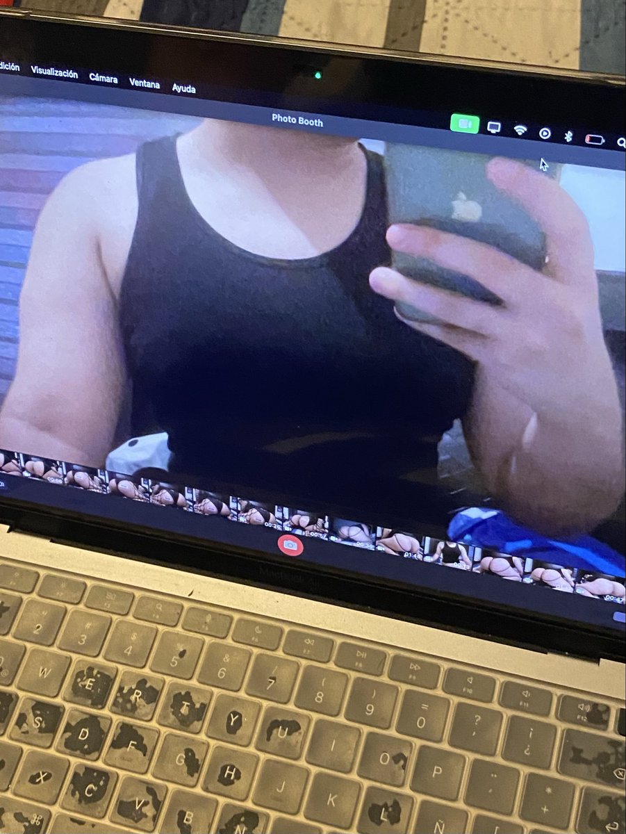 h0neybumjay's tweet photo. clothes are off as soon as i get home :pp https://t.co/ymvZtUPxD8