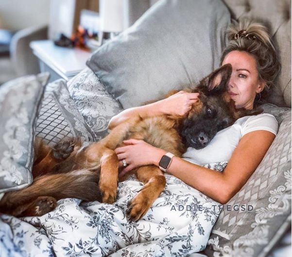 Katepawszyln's tweet photo. A quick reminder to my fans on how  am getting ready for tonight livestream I doubt you guys really wanna miss out the fun 👇
https://t.co/COafJw4MdC
#DogsAreFamily #Dogmother https://t.co/vzpLpNjRzn