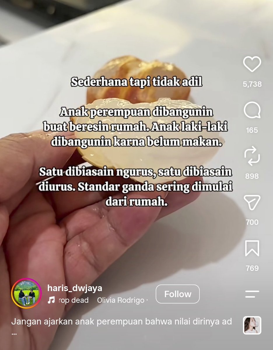 themomlearner's tweet photo. Masih ada kah ortu muda generasi sekarang yang masih mikir akan melanggengkan ini? https://t.co/cRbYOkSgvj
