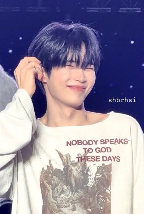 zeroseive's tweet photo. hanbin is the easiest person to love https://t.co/XGvVxZgfUR