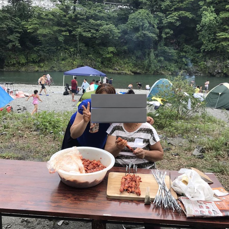 ishiitakaaki's tweet photo. クルド人はバーベキューをどこでもやるのですが、片付けどころか、秩父ではヤギ屠殺してその場で食って河原に埋めてるという目撃情報もあります。さすが中世遊牧民ですが。肉好きには、そうした肉は美味しいらしいですけど。写真、手に入れられるか、手配と取材をしてます　＃埼玉クルド人問題 https://t.co/IgvZncVjBm