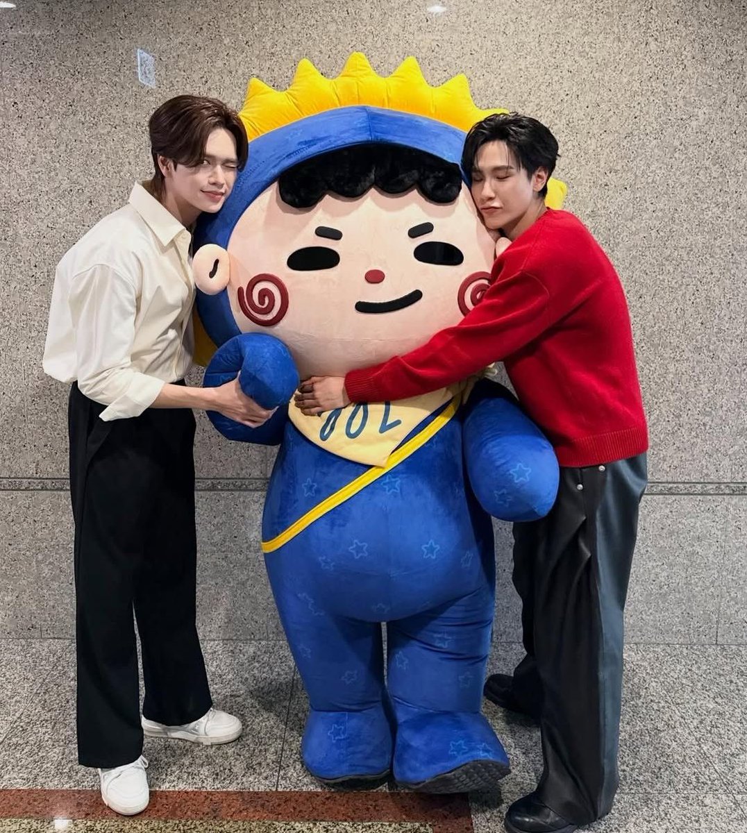 catoflune's tweet photo. god, please protect my family from evil people and all evil intentions. 😞❤️‍🩹

@jnnrrs @Markjrtn @jummo__gmmtv https://t.co/PMdfeDQ7VO