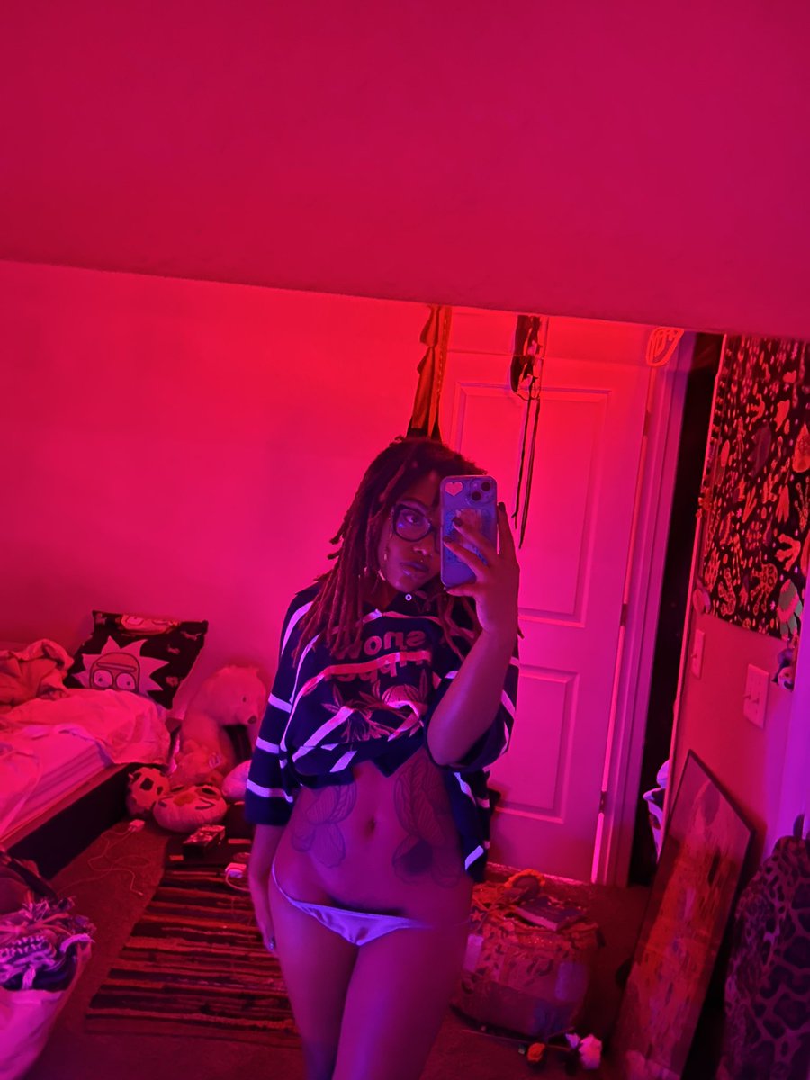 bebetheangel's tweet photo. Happy Monday❤️
#nsfwtwt #nsfwt https://t.co/Sh4GU3W5DH