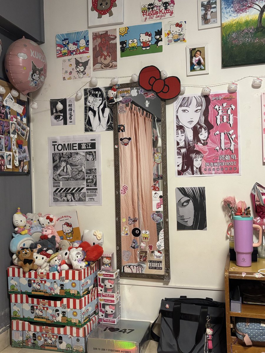 evusaccoccia's tweet photo. amo esta parte de mi habitación https://t.co/nzvsdCqY5a