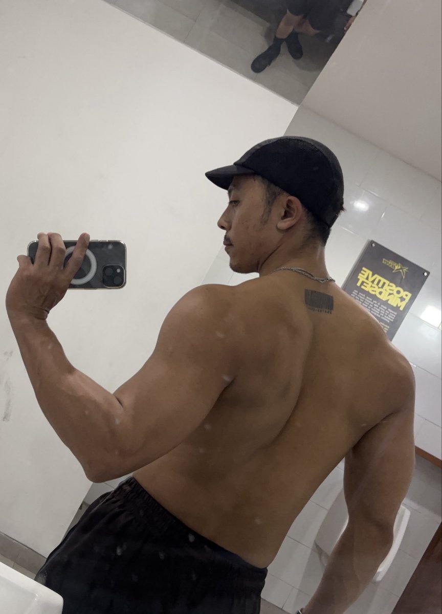 thedaddy2_'s tweet photo. DAY 2 CENBLUE.

Hi kenalin aku daddy, ini wajah akun baru aku. Semoga klen masih inget ya. 
Bantu dadd ya, karena ini mulai dari 0 lagi. Yg acc daddy dewa dari 2013 ud lenyap permanen 🥹🫶🏻 https://t.co/0u98AZaJQc