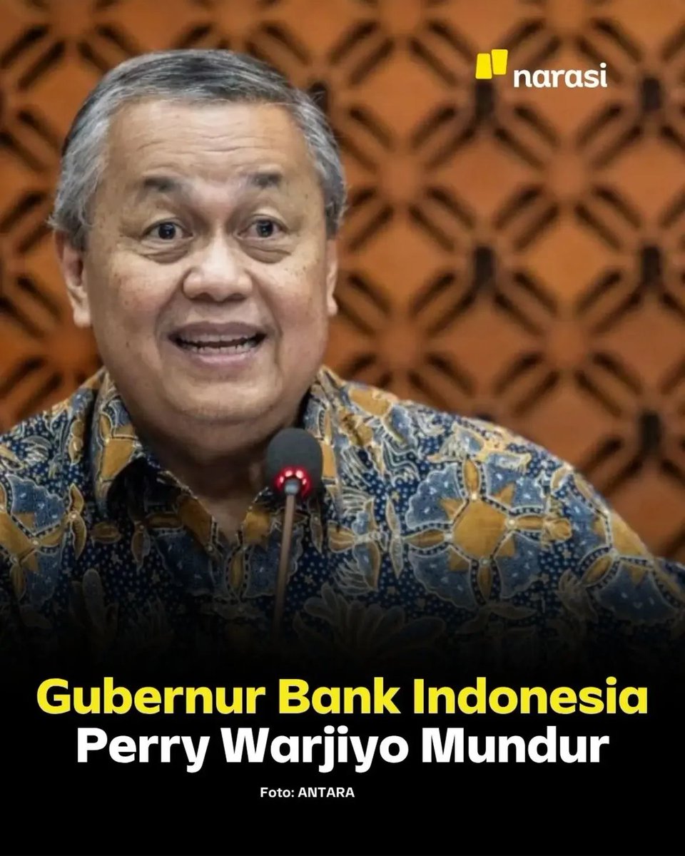 txtdarigenz97's tweet photo. Gubernur Bank Indonesia Mengundurkan diri 

Selama beliau menjabat berhasil meluncurkan:
- QRIS
Kita bisa dengan mudah transaksi antar e-wallet ataupun bank

- BI-FAST
dulu admin transfer antar bank 6,5k tapi karna ada BI-FAST jadi hanya 2,5k

Mundurnya Pak Perry Warjiyo bisa diartikan kalau Ekonomi kita tidak baik-baik saja 💀