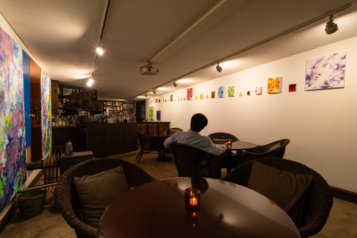 uchiumisatoshi's tweet photo. 展覧会本日最終日です。

内海聖史 個展
2.95°
〜７月２８日（火）
Open 16:00-Close 23:00 L.o.22:00 木曜定休
Bar＋ARTGallery 　殻々工房
栃木県那須郡那須町高久乙８２０−１６２
https://t.co/JXLLLyTPf7

インターネットギャラリーOPEN!
https://t.co/yypU0GDzRO
撮影：加藤健 https://t.co/EoFcIanrnX