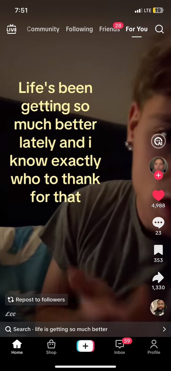 deenoes tweet picture