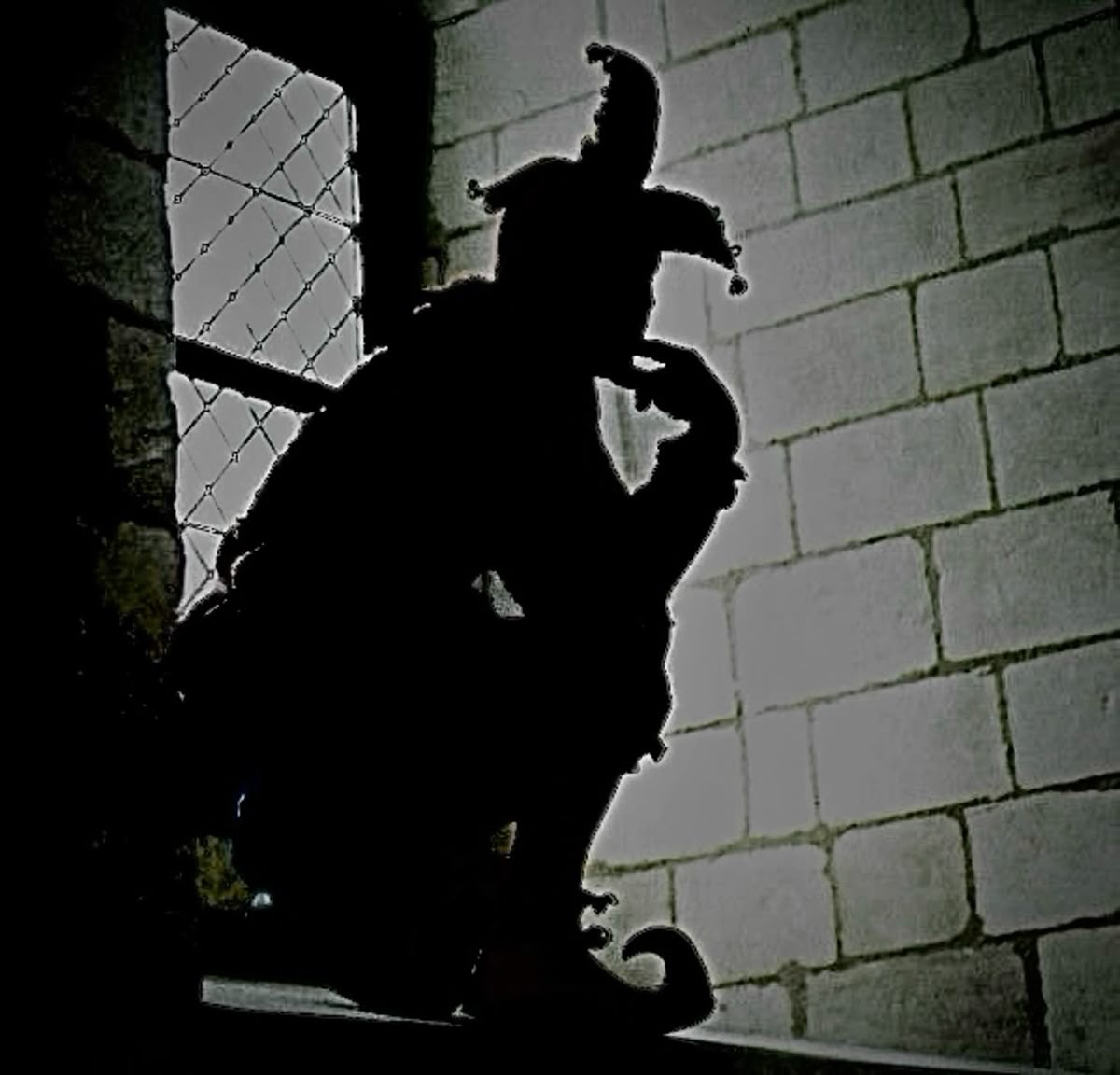 EncoreOfTheDead's tweet photo. "Laughter is contagious… and so is madness."

🃏 The Harlequin King — Alaric Crowe 🃏

Role: The Head Jester https://t.co/4NlW2IW197