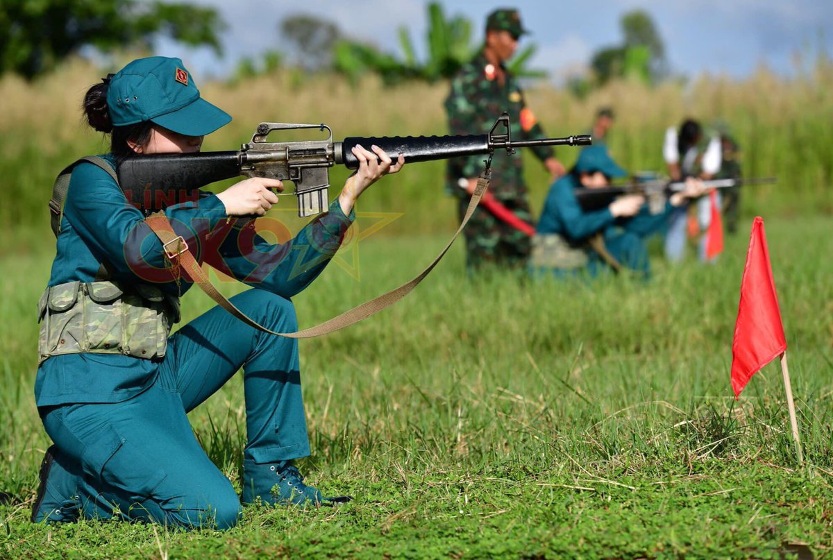 NguyenBinh98509's tweet photo. From the land of guns, cowboys and bald eagles. A thread about M16 and its variants in Vietnam. https://t.co/gaWfp778i1