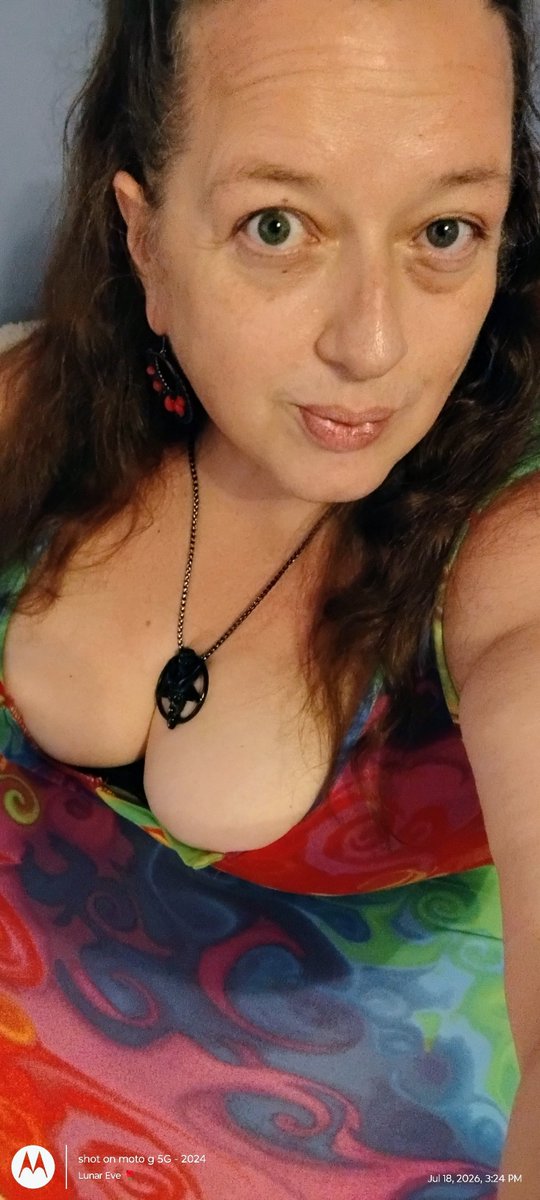 LunarEve3's tweet photo. Warning:Adult Content 18+. Sensual, naughty Bbw Cougar taking orders for photos, videos,sexting, role play, and much more! 
Fetlife-Lunar3
OF-https://t.co/zMGL1ByDA0
IG-Lunar.Eve3 https://t.co/018e0TLGEK