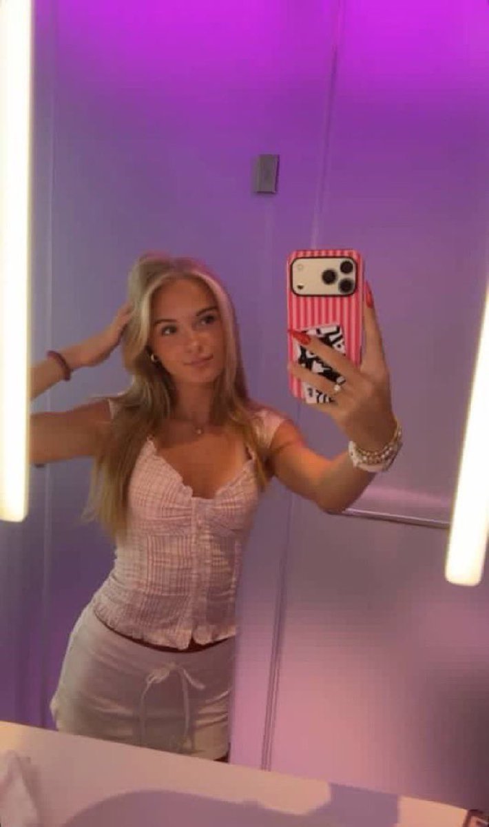 TheInterneum6j's tweet photo. I'm ready to abuse and control inferior men.🤭😈

Approach mommy properly if you want to get control.🫰😈

Findom PayPig humanATm sissy chastity joi cbt sph cei ownership parental controls forcedbi relapse drain exposure blackmail humiliation assworship kinks fetish footfetish https://t.co/FuSNUFZ2Z6
