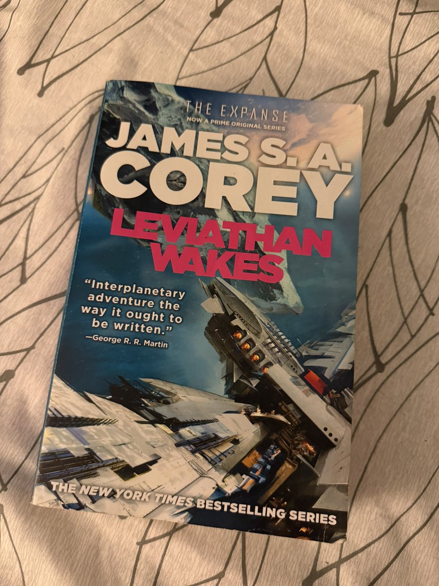 SuperDylan's tweet photo. Book 13: Leviathan Awakes by James A. Corey

This book is brilliant and fun. The (relatively) near future imagination of the relationship between Earthers, Martian and Belters feels so real. It's such a wonderful backdrop for a great story to unfold.

I had already watched the show, but Damn, this book is just fantastic.