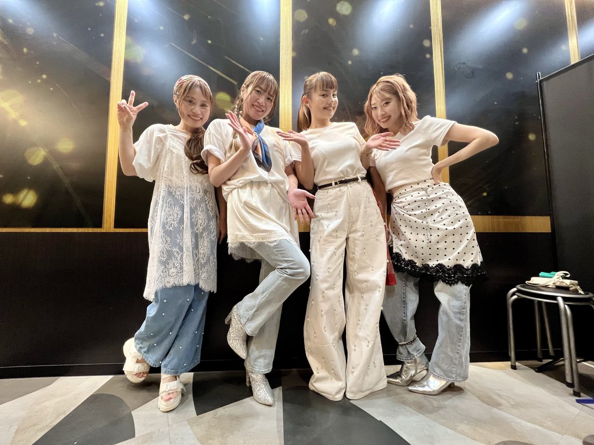 Uv1sONUyAGhTNB9's tweet photo. #朝リズム
7/26は みんな大好き #MIOSIC のMIOちゃんの別プロジェクト #KACAO の応援に秋葉原へ。歌姫4人、とってもとってもステキでしたー!! https://t.co/ROiAyD1Jna