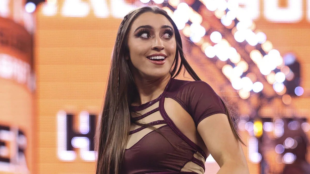 WrestleTalk_TV's tweet photo. Lyra Valkyria vs Wren Sinclair was taped for WWE Main Event ahead of tonight's Raw! https://t.co/8TMT0Vltem