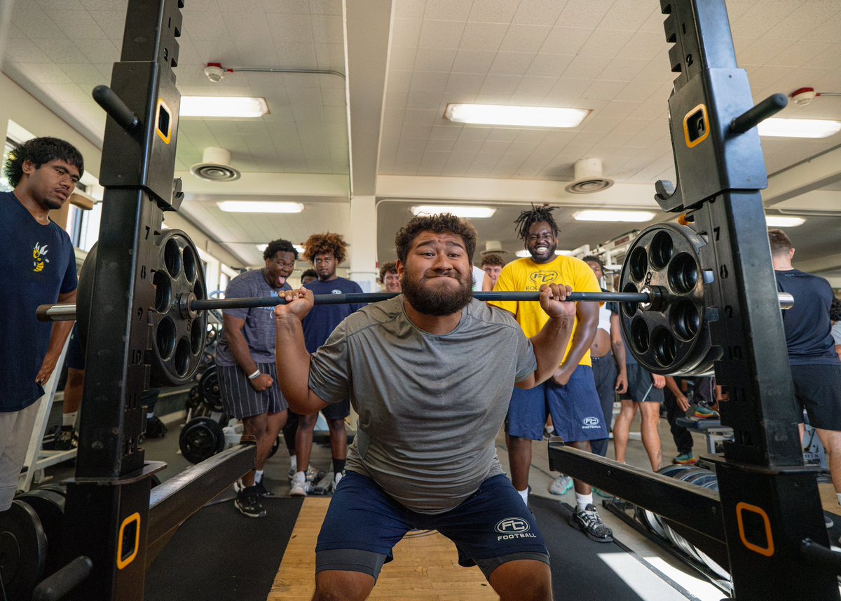 FullColl_FB's tweet photo. Maxing out 🏋️‍♂️
#swarmcity https://t.co/JoN8Skqmxg