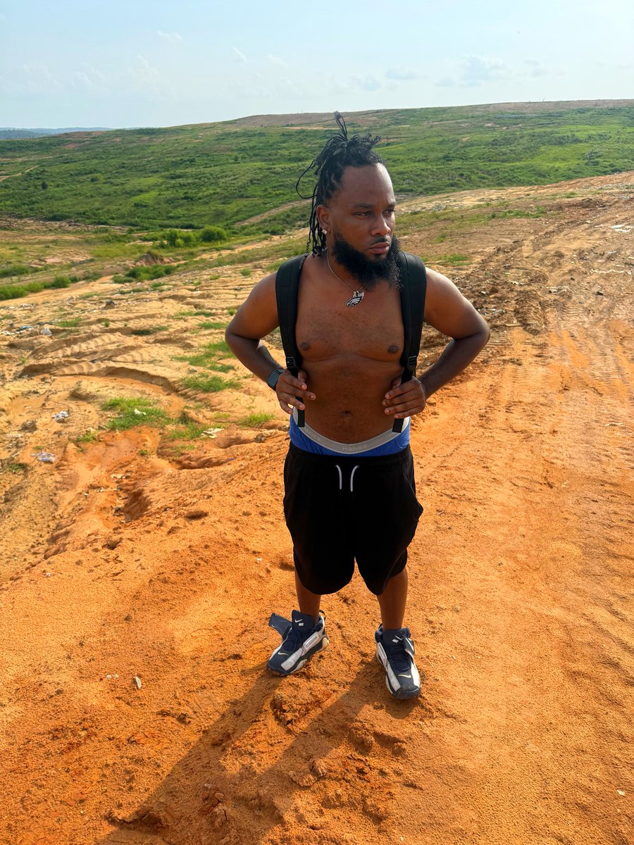 LondonLorin's tweet photo. f i n a l l y h e a l i n g ⛰️🦅💙
#foryoupage #explorepage #healing https://t.co/IiB3wj6mdL