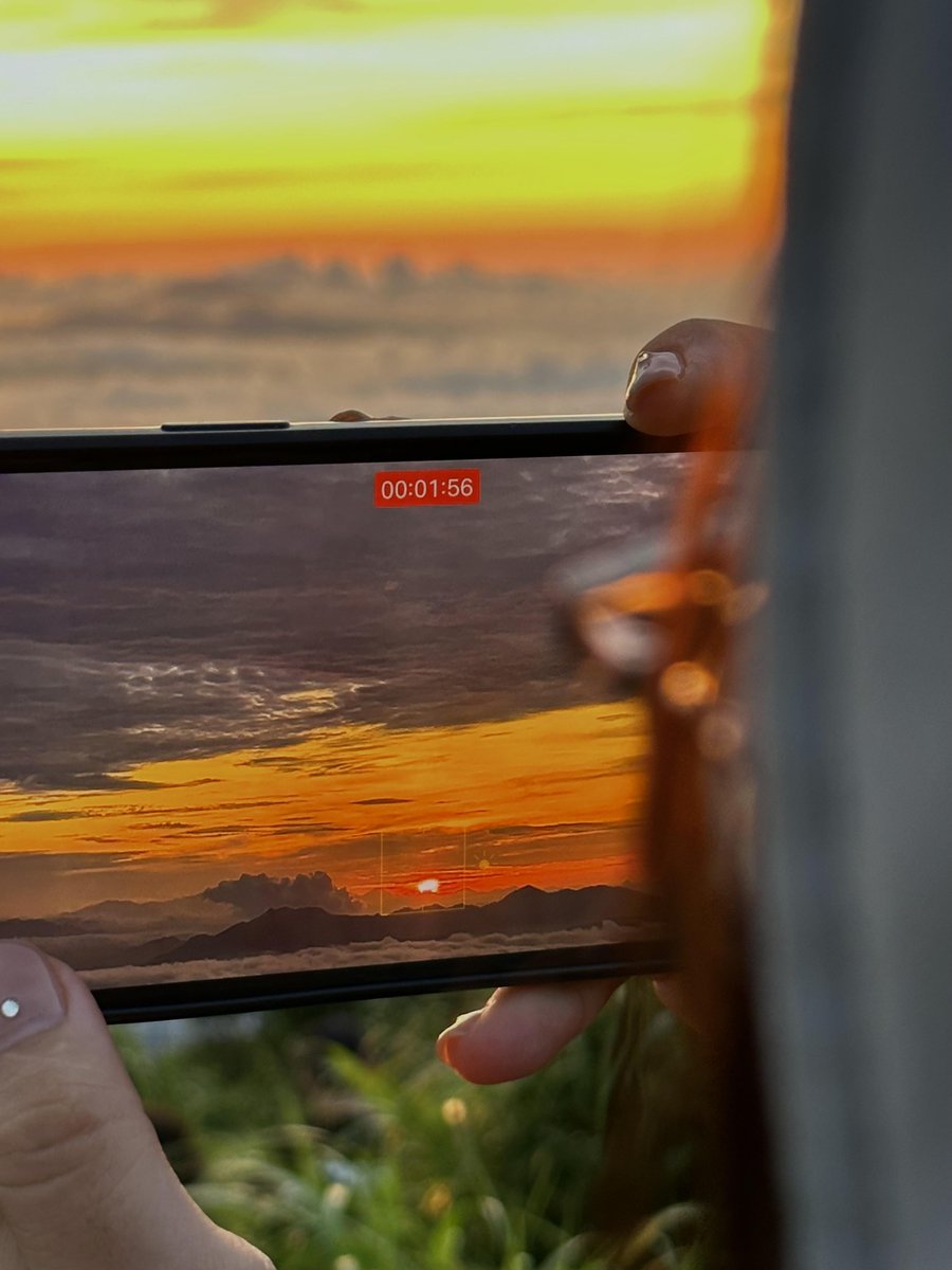 BrewsterGl55596's tweet photo. New to photography Start with mastering the rule of thirds— it’s the easiest way to make your shots look balanced and eye-catching right away! https://t.co/ZJQI2iUYyY