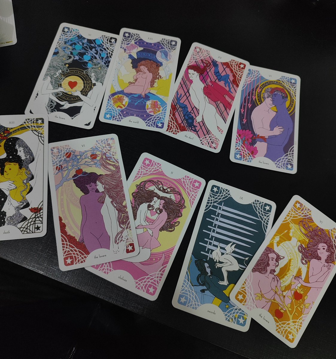 euamoRstudio's tweet photo. além de trabaiar em lab, tiro tarot e aceito encomendas de crochê e pinturas, vou deixar meu perfil di arte que ta abandonadinho (mas vou ressuscitá-lo eventualmente)  ✨

https://t.co/9IOKZSGgS8🌹 https://t.co/0zipRrTGTk