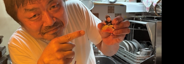 mickkn's tweet photo. 移転への皆様のお心遣い
感謝が尽きません

そして、この度は私のアタオカいやアクスタ
さらに若松マーケット会長から超カッコいいシャツ

大変ありがたく存じます

一所懸命においしい一杯を作り続けることを誓い
結びといたします

◆豚皮ラーメン
◆背徳
◆反社玉

＃ロータス横須賀 https://t.co/9MvHNu0QoN