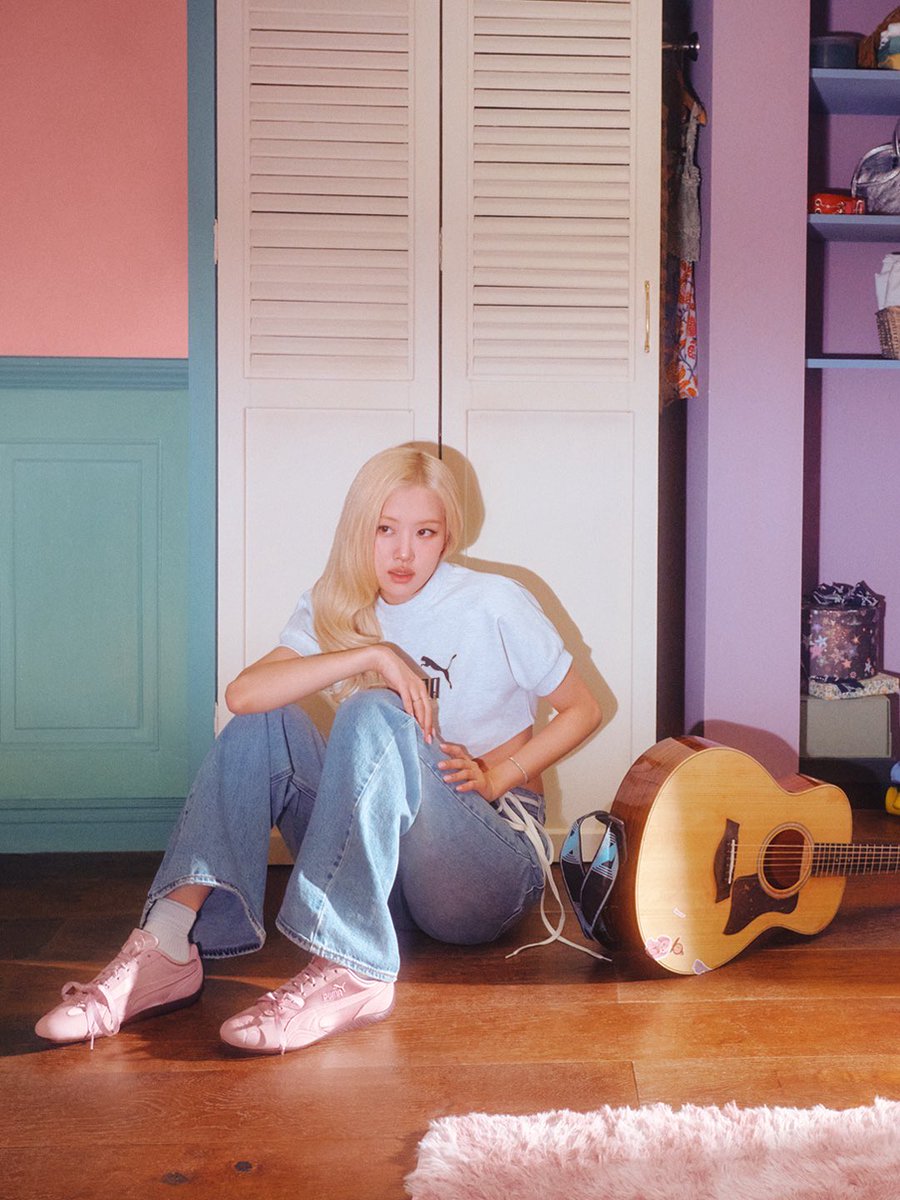 roseannepics's tweet photo. rosé for puma https://t.co/4uFiT5UIwt