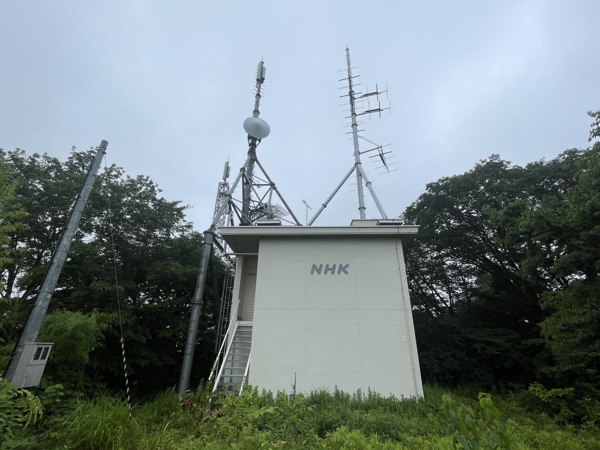 491net's tweet photo. 【送信所訪問】塙テレビ・FM中継局(福島県・東白川郡塙町)

場所: 福島県東白川郡塙町台宿字中稲沢（米山）

テレビ出力: 3W
NHK-FM出力: 10W

NHKと民放テレビの2グループにわかれています。

#送信所訪問 https://t.co/2jULFqjSq8