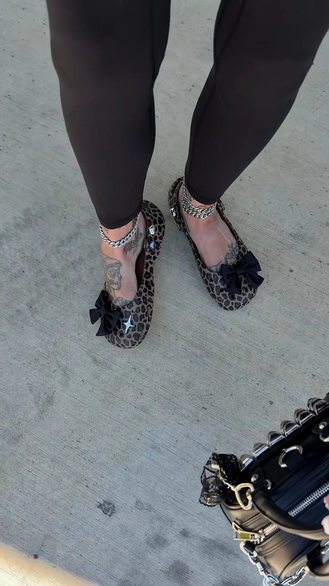 GirlsBeautyy519's tweet photo. i honestly didn’t think i’d love these as much as i do 😍 https://t.co/McJbopMYmV