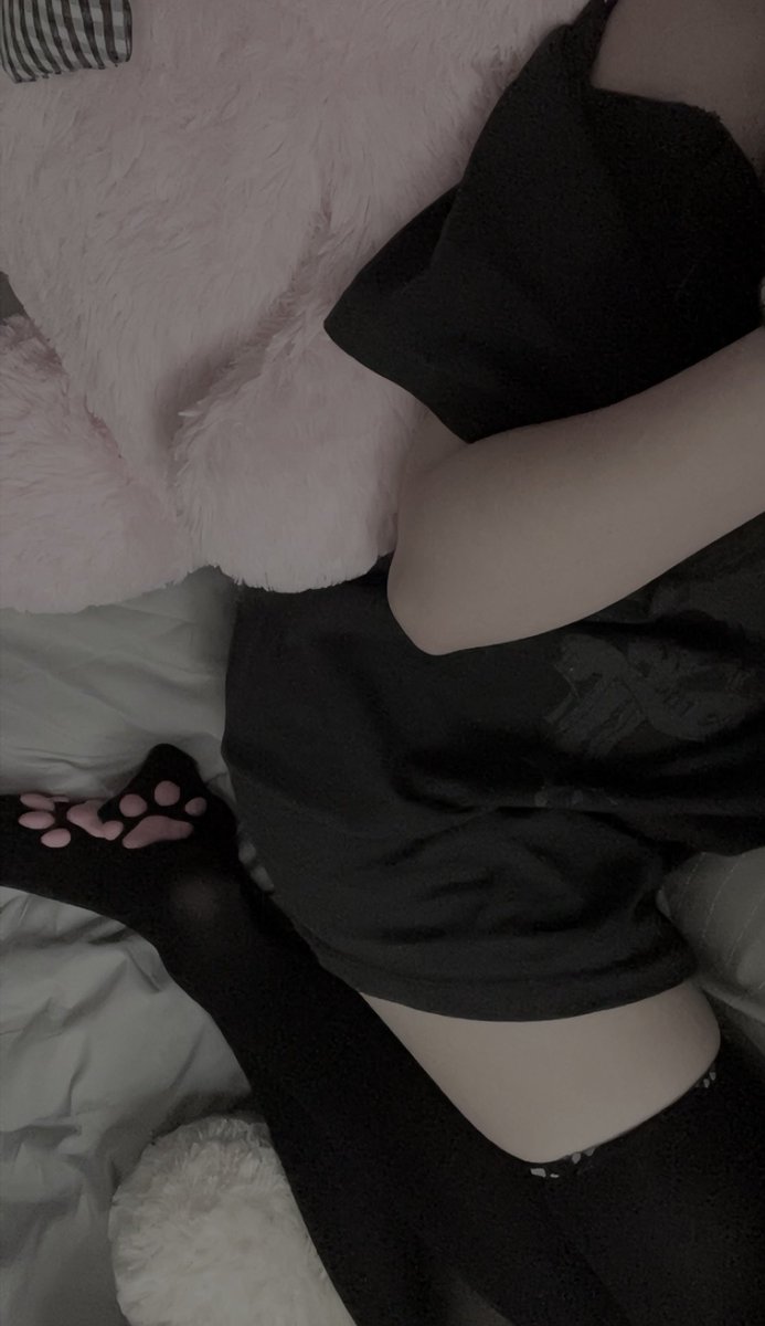 bunniephile's tweet photo. whos gonna take care of my puffy cunny >w<

#dmme #needy #goodgirl #nsfwㅤㅤ #nsfwtwtًً #princess #cunny #cumtributeِs https://t.co/opbaefgh0g